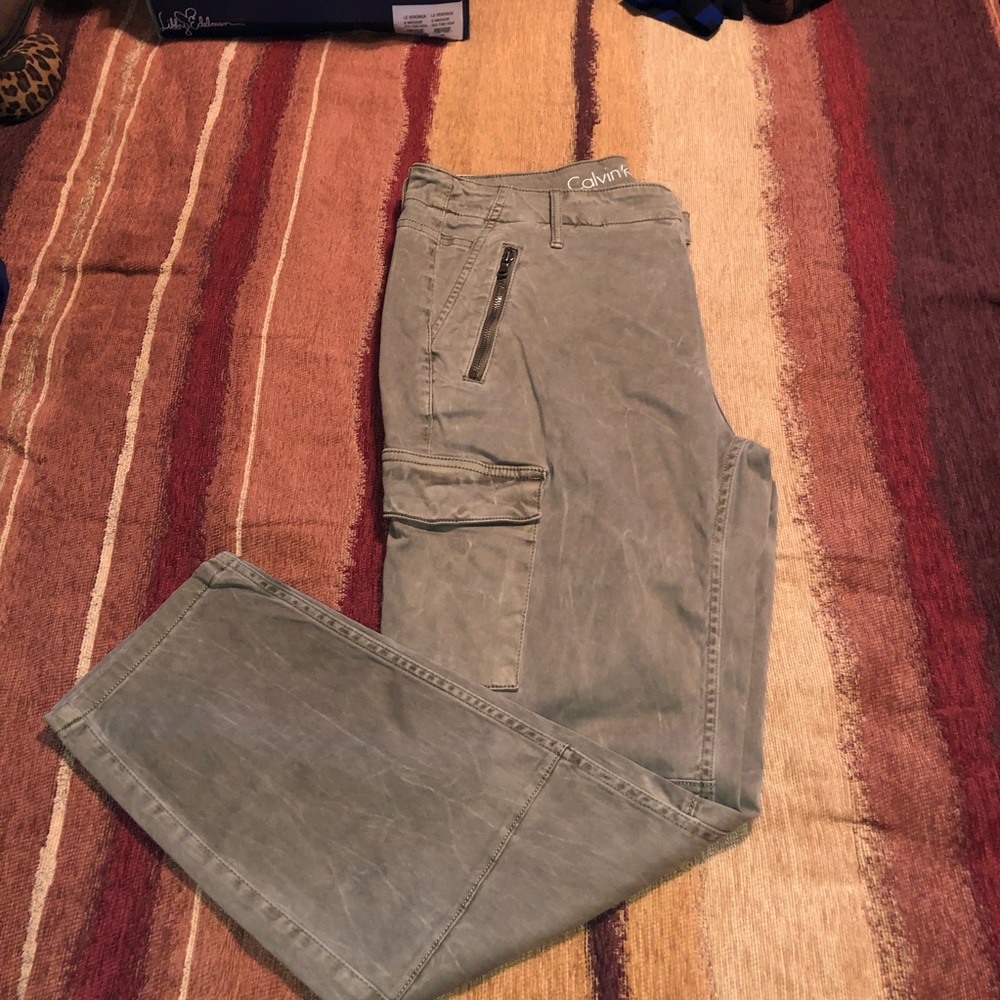 5/$25 Calvin Klein Ankle Cargo Pants